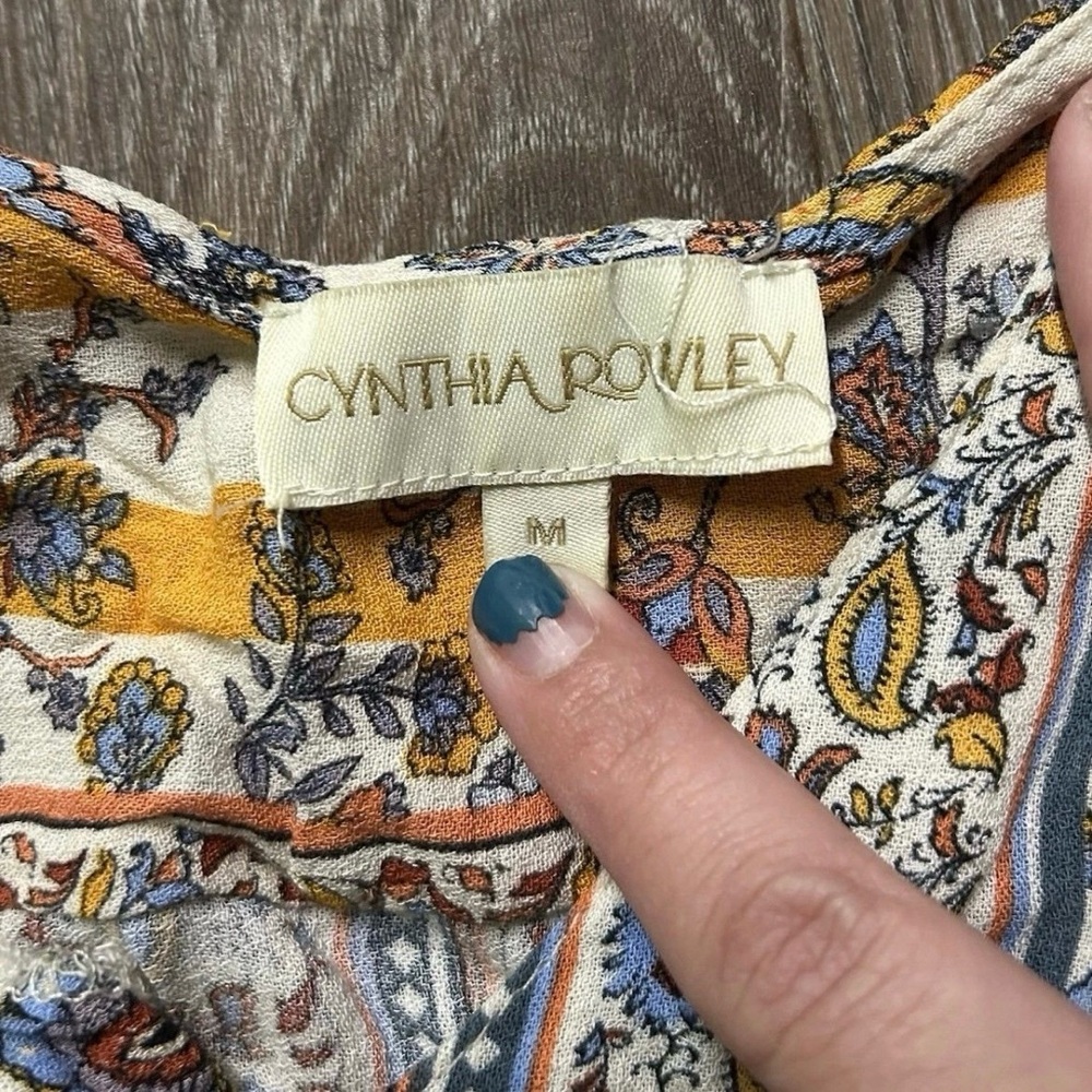 Women’s Cynthia Rowley Floral Blouse Size Medium - Picture 4 of 4